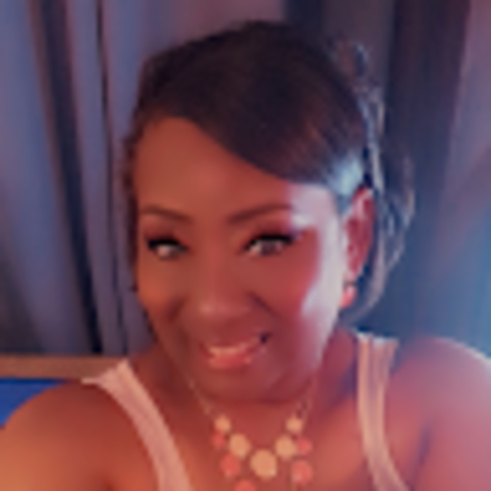 Meet your Posher, Gina
